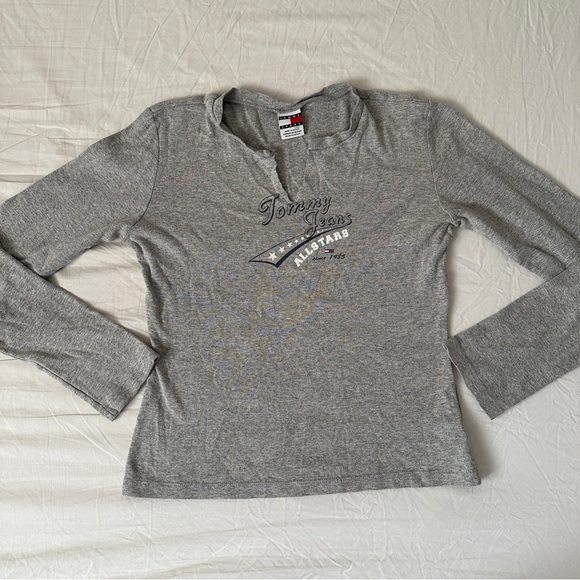 Y2K Tommy Hilfiger baby long sleeve tee - Picture 1 of 3